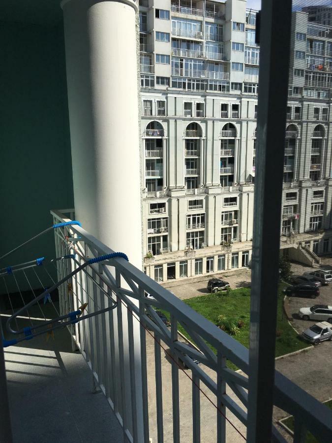 Apartment White Magnolia Batumi Kültér fotó